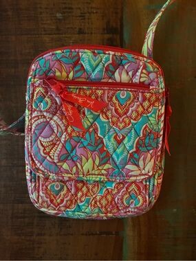 Vera Bradley Crossbody Handbag Purse Magnetic Snap pink paisley bag adjustable
